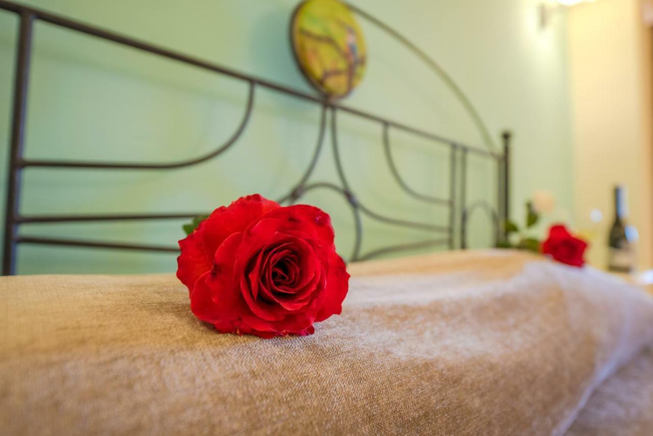 Orpheas Resort Hotel (Adults Only) Paralia Kourna Ngoại thất bức ảnh